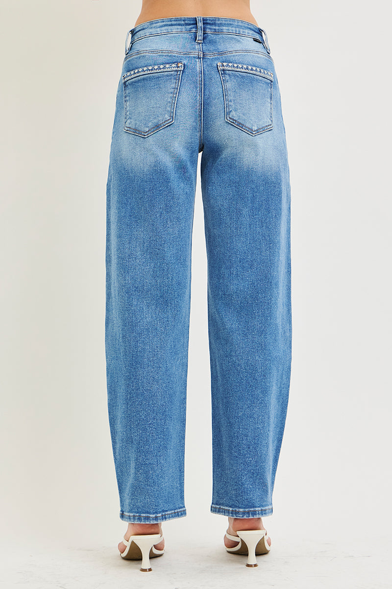 HIGH RISE ANKLE BARREL EMBO DETAILED JEANS