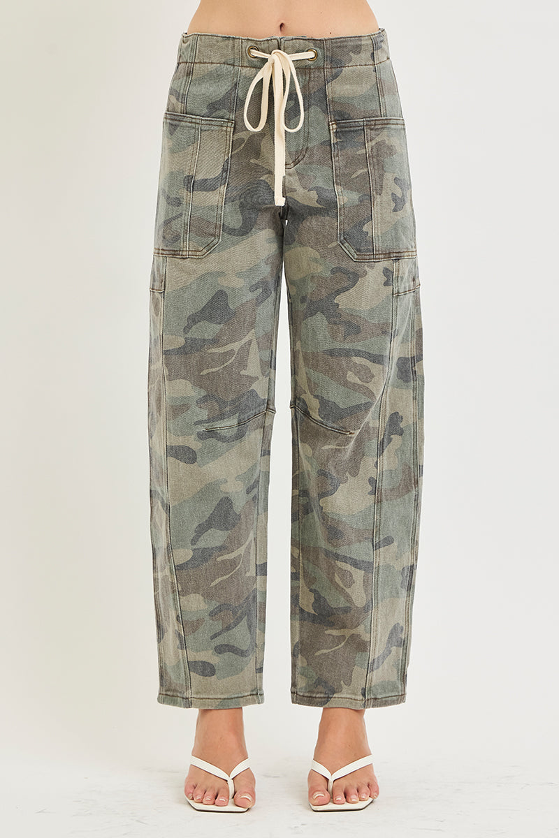 SLOUCHY CROP BARREL CAMO PANTS
