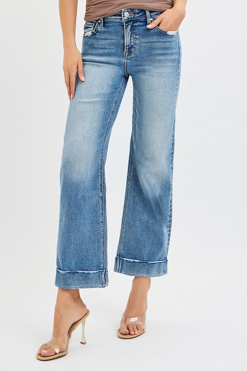 MID RISE CROP STRAIGHT WITH TAYLOR CUFFED JEANS