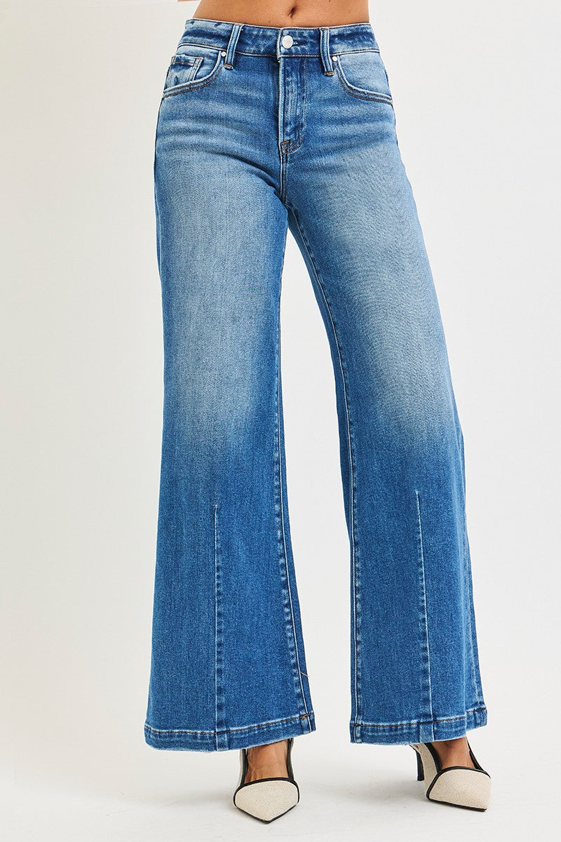 MID RISE WIDE LEG JEANS WITH FLARED LOOK