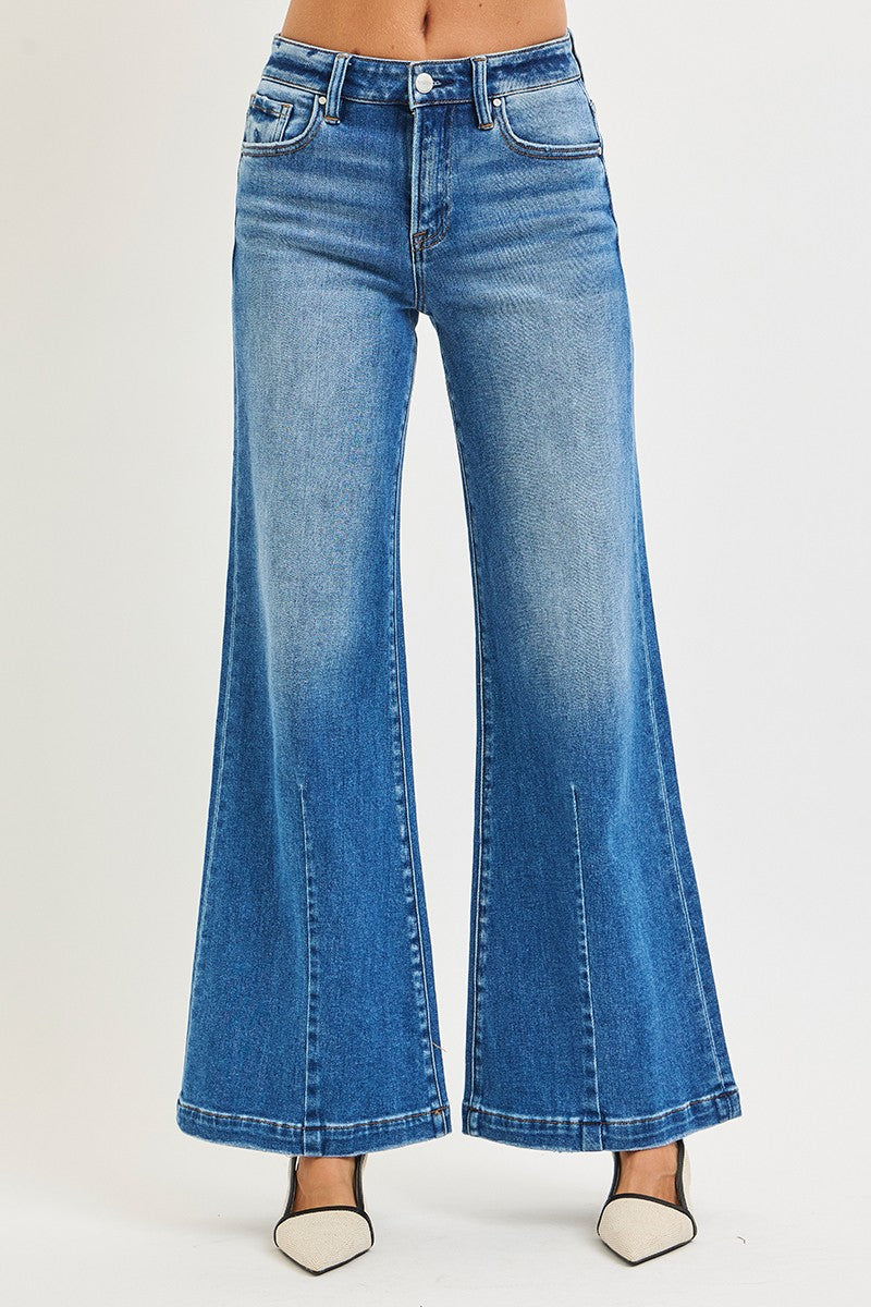 MID RISE WIDE LEG JEANS WITH FLARED LOOK