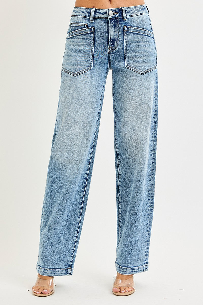 SLOUCHY RELAXED BAGGY PATCH POCKET DETAIL