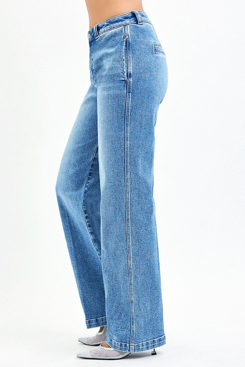 SLOUCHY STRAIGHT JEANS