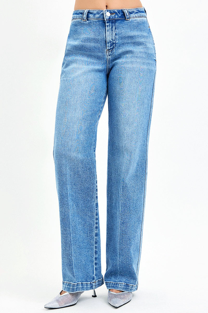 SLOUCHY STRAIGHT JEANS