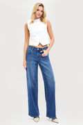 SLOUCHY BAGGY JEANS