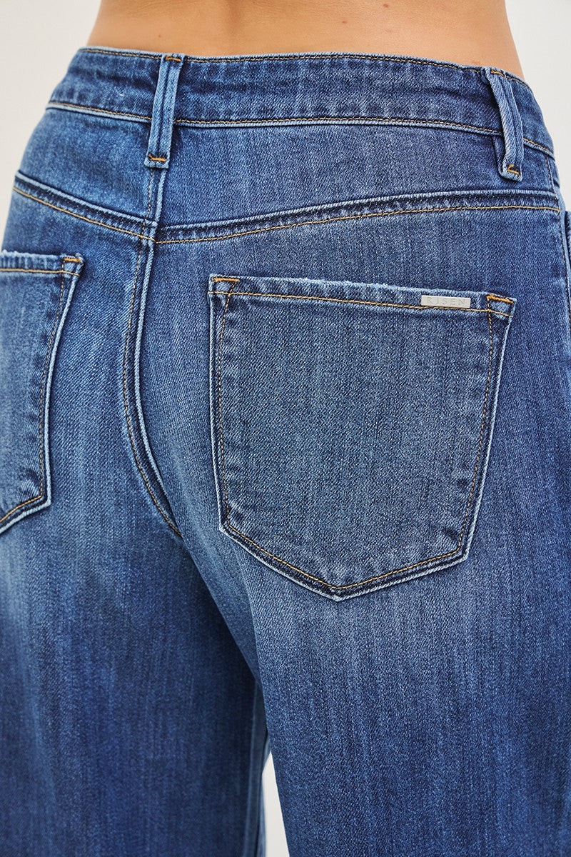 SLOUCHY BAGGY JEANS