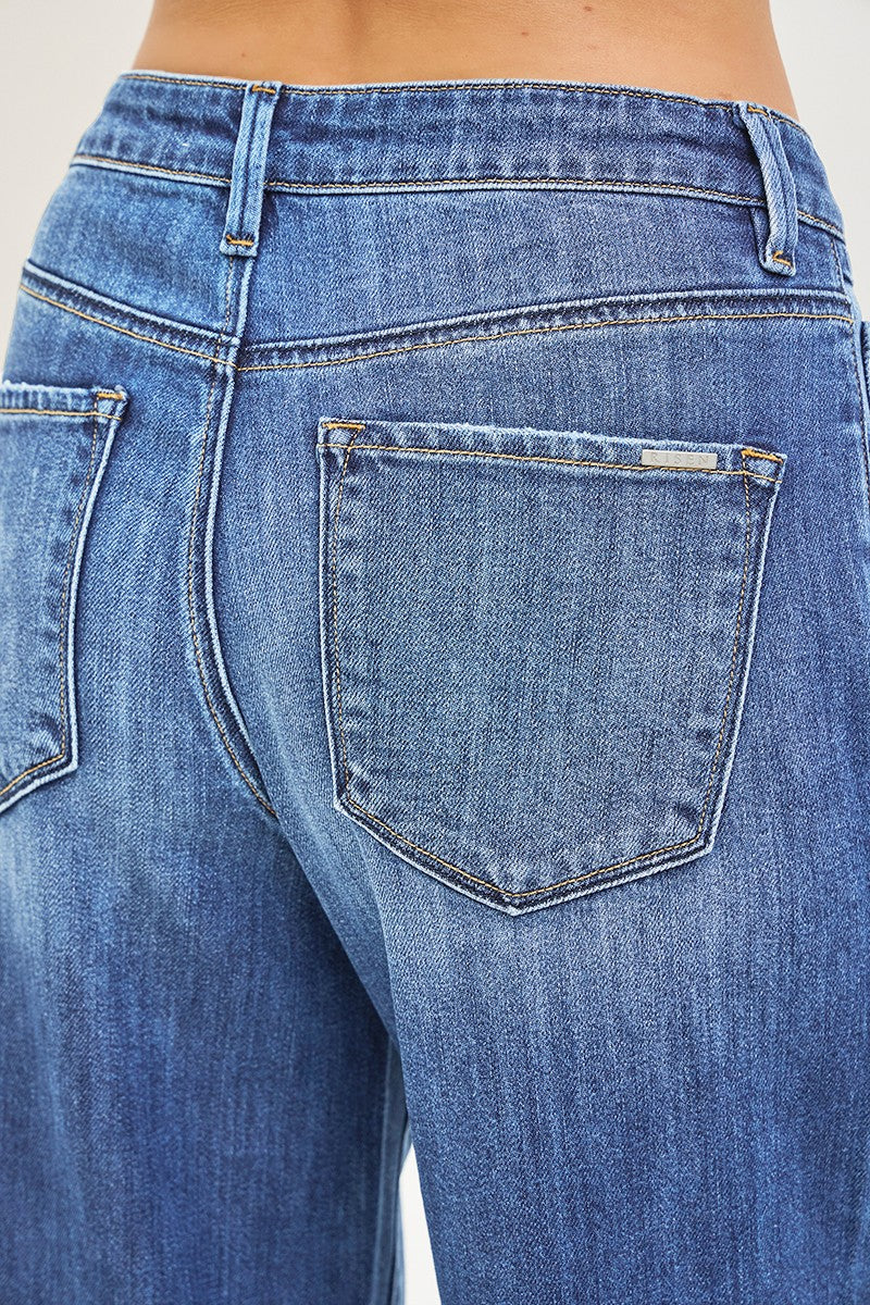 SLOUCHY BAGGY JEANS