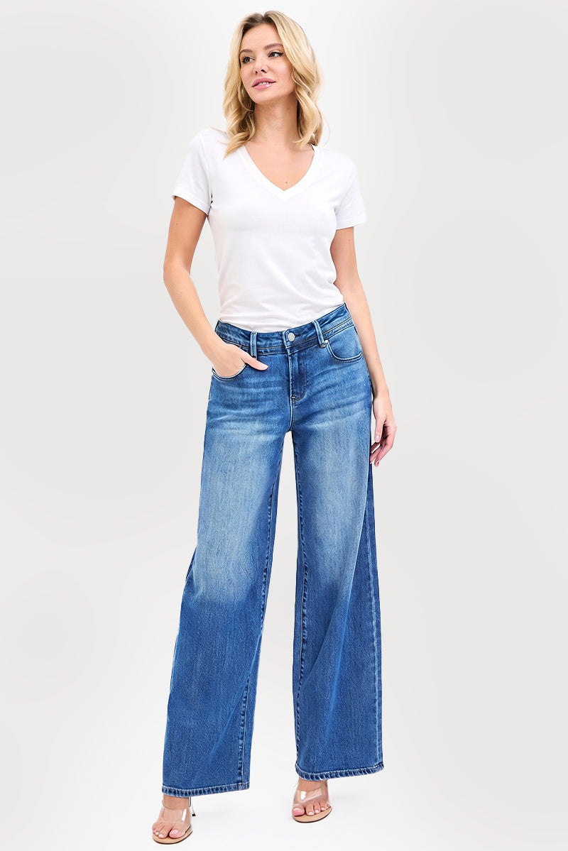 SLOUCHY BAGGY JEANS