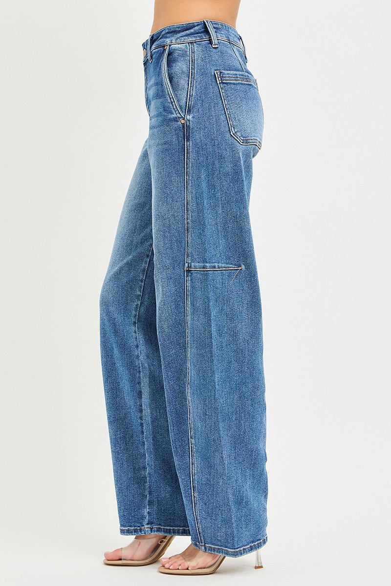 SLOUCHY BAGGY JEANS