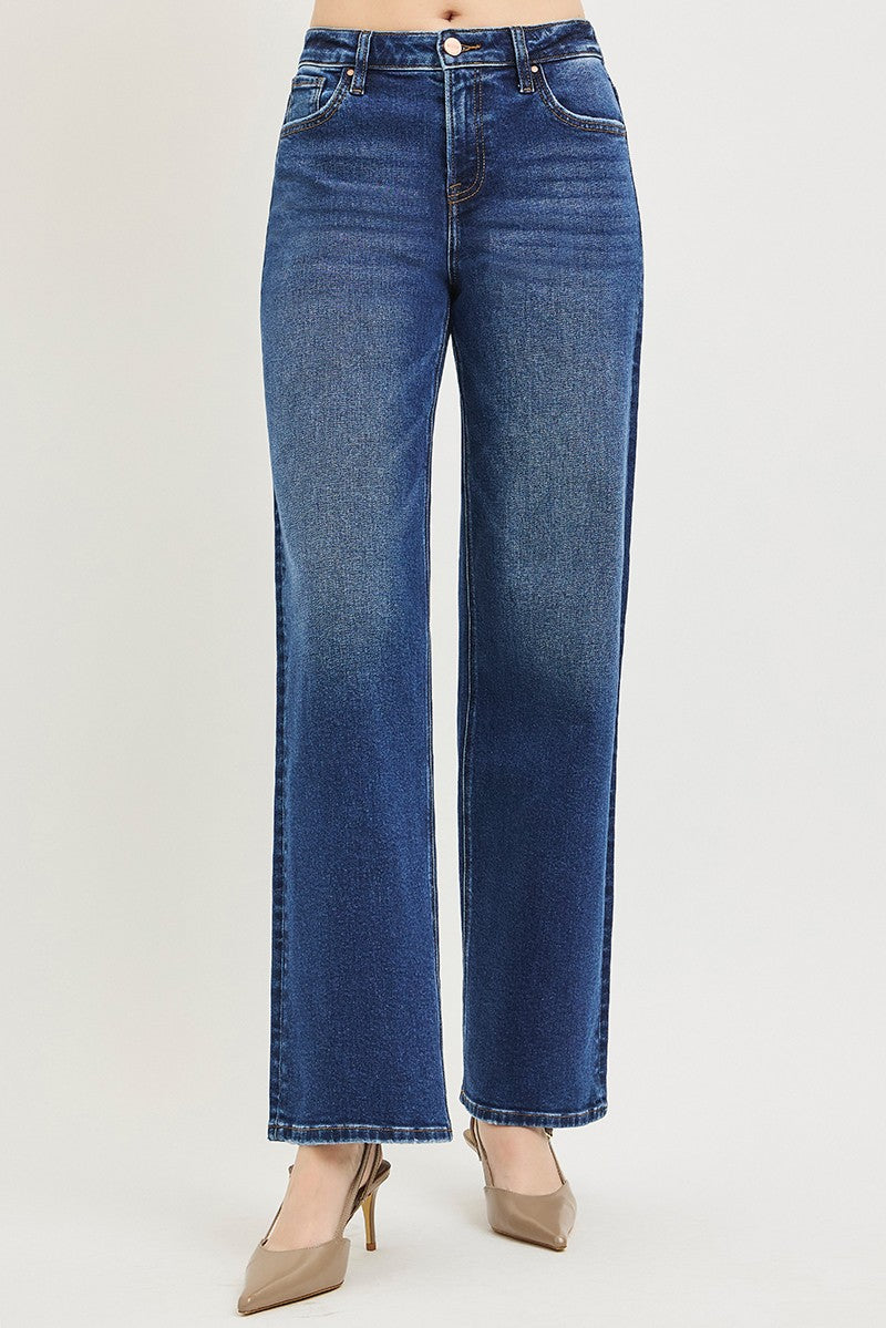 SLOUCHY BAGGY JEANS