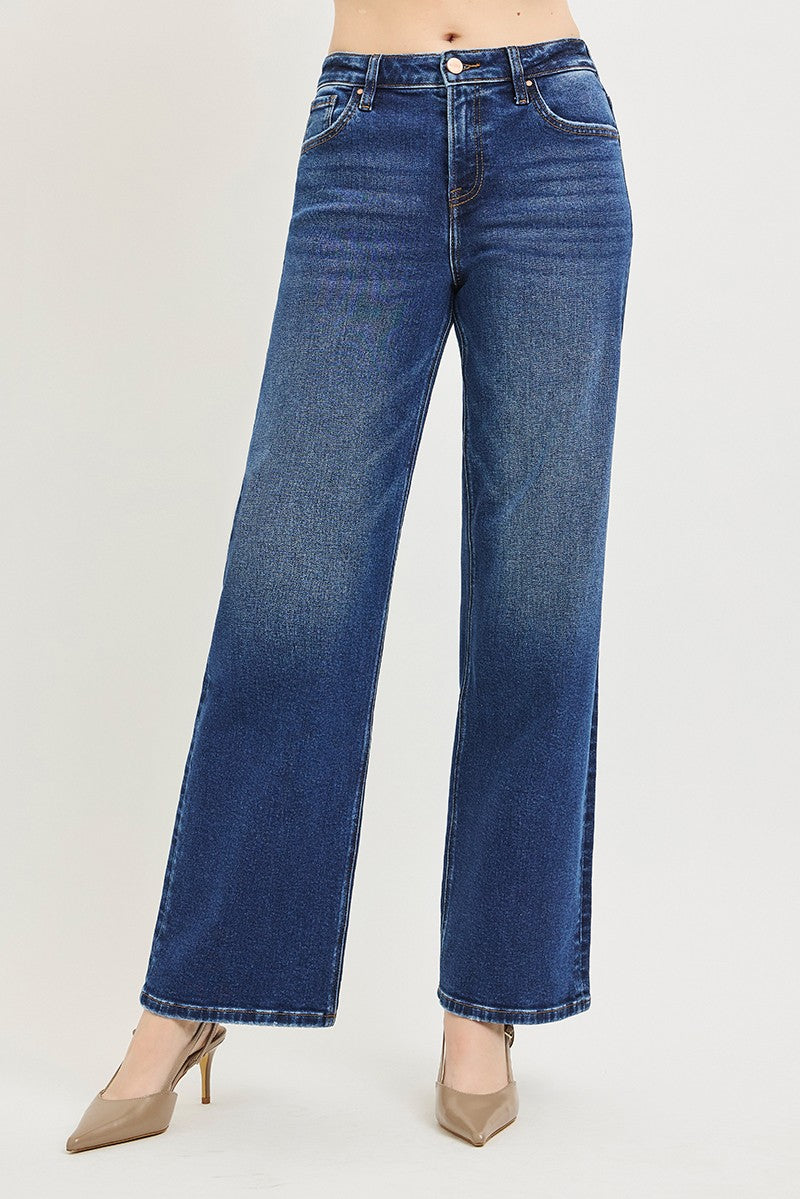 SLOUCHY BAGGY JEANS