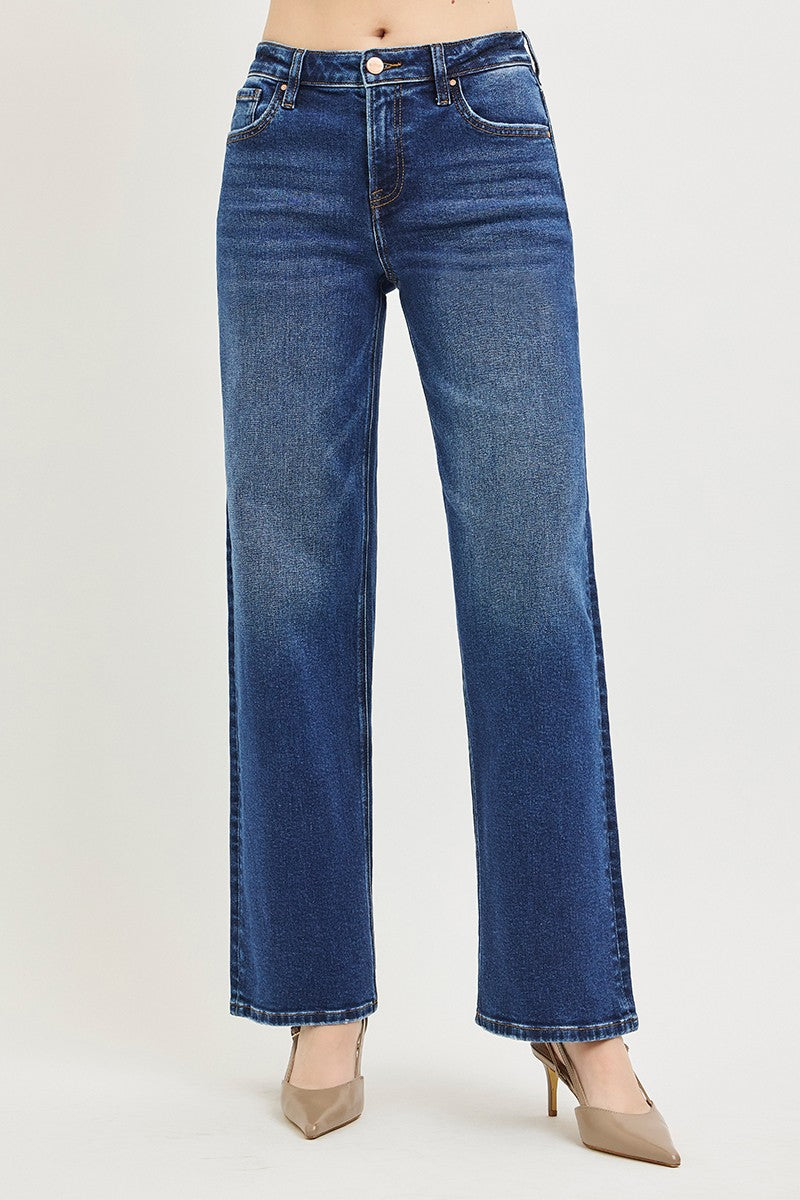 SLOUCHY BAGGY JEANS