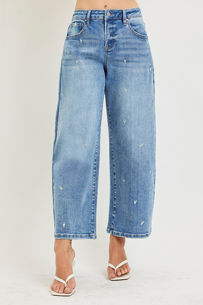SLOUCHY CROPPED BARREL JEANS WITH EMBROIDERED HEARTS