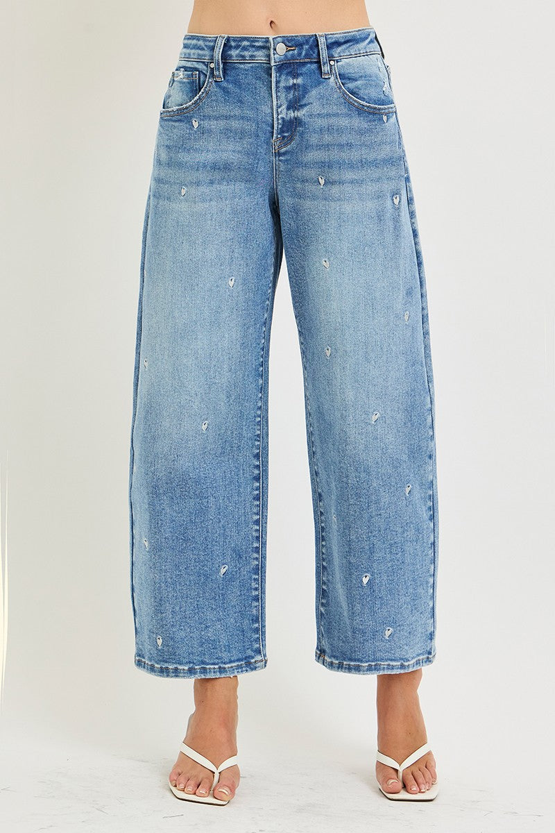 SLOUCHY CROPPED BARREL JEANS WITH EMBROIDERED HEARTS