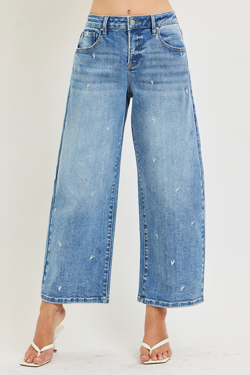 SLOUCHY CROPPED BARREL JEANS WITH EMBROIDERED HEARTS
