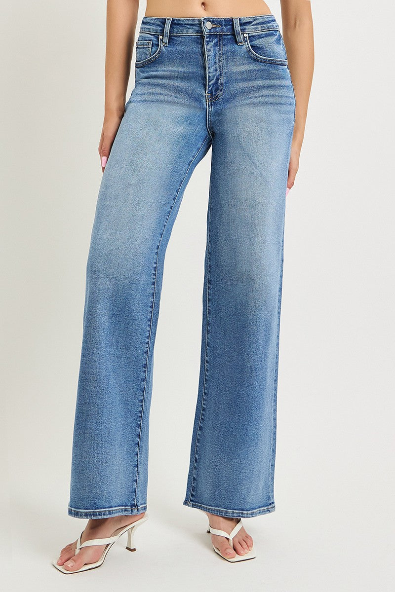 SLOUCHY WIDE JEANS