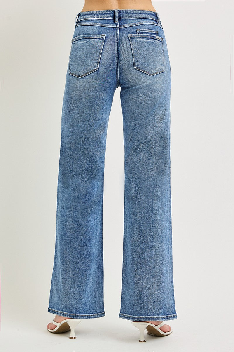 SLOUCHY WIDE JEANS